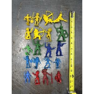 Vtg Cowboys Indians 2.5 inch Plastic Figure Lot Of 20 Marx Tim Mee Multicolor